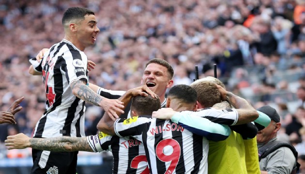 Newcastle adım adım Şampiyonlar Ligi'ne: 4 gollü galibiyet