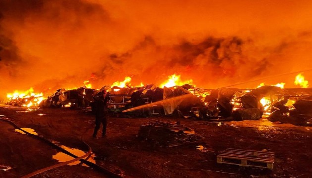 Nijerya'da petrol rafinerisinde patlama: 100 ölü