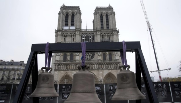 Notre Dame Katedrali'nde çanlar 5 yılın ardından ilk kez çaldı