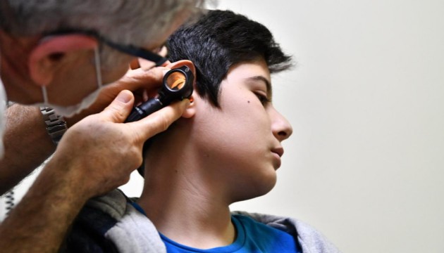 Uzmanı anne babaları uyardı! Kış aylarında artıyor, sağırlığa kadar götürüyor!