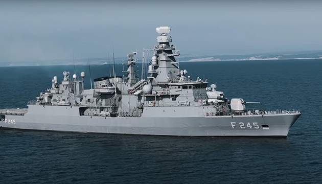 TCG ORUÇREİS savunmadaki yerini aldı