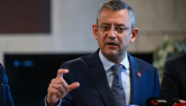 CHP Genel Başkanı Özel, Murat Ongun'u cezaevinde ziyaret etti