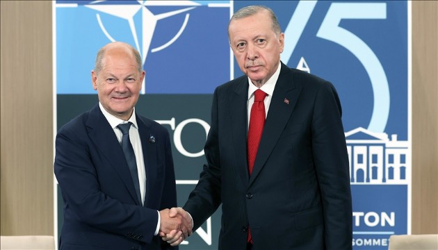 Cumhurbaşkanı Erdoğan, Scholz'u kabul etti