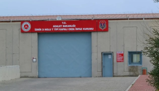 İnfaz koruma memurlarına saldırı!