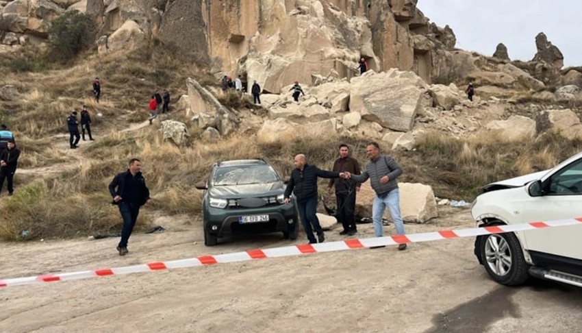 Kapadokya'da peribacası çöktü: Ölü ve yaralılar var!