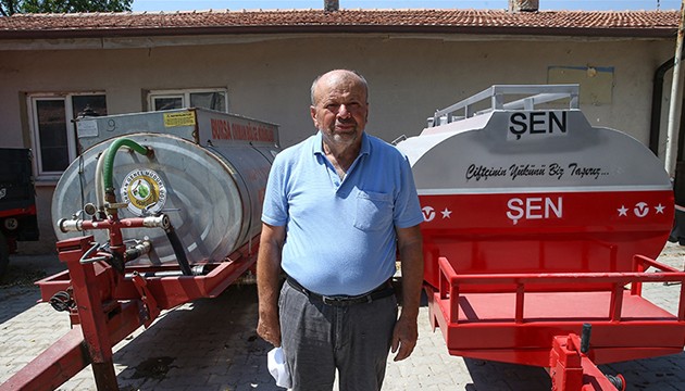 Patlak lastiğiyle yangına su taşıyan çiftçiye tanker hediyesi