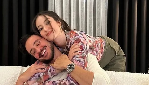 Pelin Akil'den Anıl Altan'a sürpriz paylaşım