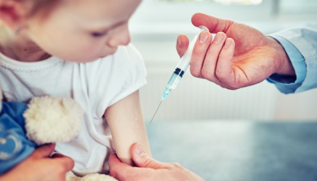 Çocuklara 6 hastalık için tek aşı uygulaması