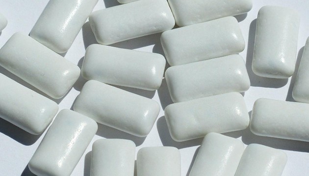 Sakız çiğnemeyi seviyor musunuz? Yüz Binlerce mikroplastik çiğniyor olabilirsiniz...