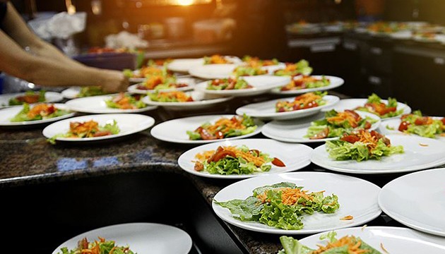 Salatada mikroplastik olabilir!