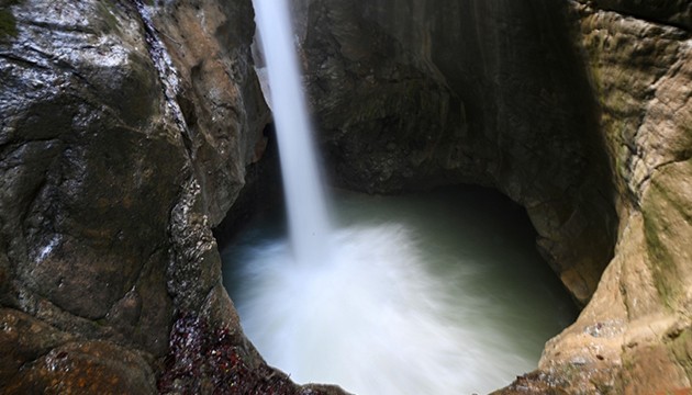Samandere Şelalesi'nin debisi yükseldi