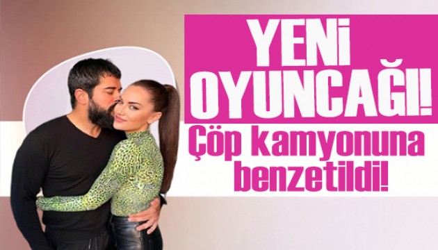 Fahriye Evcen'in aracı çöp kamyonuna benzetildi!