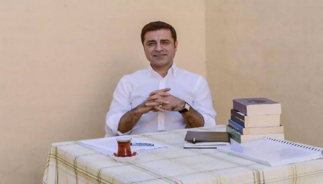 Demirtaş'ın avukatına hapis cezası