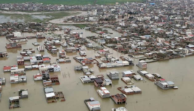 İran'da sel felaketi: 4 ölü