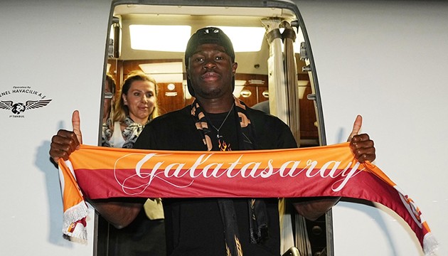 Singo, Galatasaray için İstanbul'da
