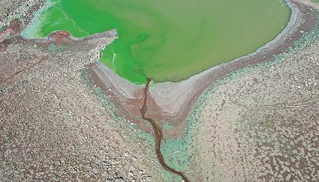 Arazilerin su kaynağı alarm veriyor