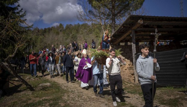 İspanyollar 'yağmur duasına' çıktı!