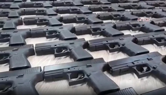 Binlerce silah ele geçirildi