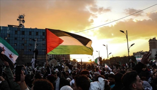 Suriye yeni para birimini kullanmaya başlayacak