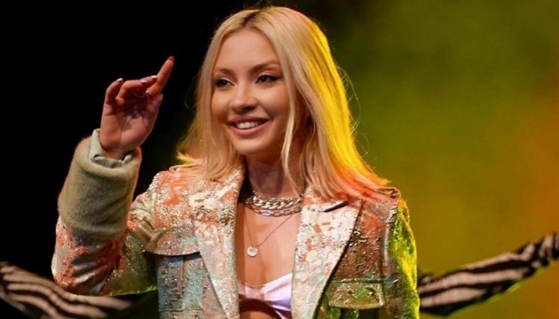 Depreme yakalanan Ece Seçkin'in ödülleri kırıldı