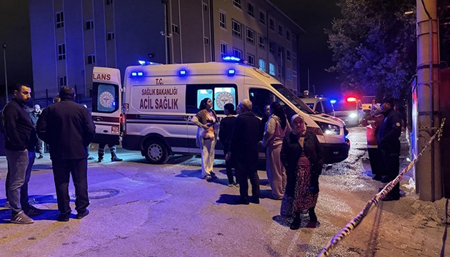 Düğün evinin tavanı çöktü