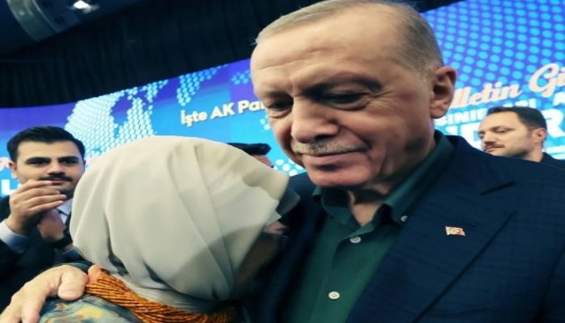 Emine Erdoğan gözyaşlarını tutamadı