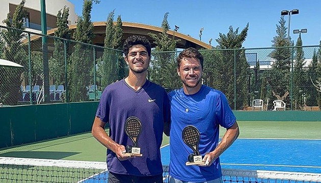 Milli tenisçiler Yunanistan'da şampiyon!