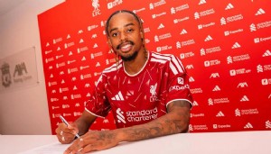 Liverpool yıldız oyuncuyu transfer etti