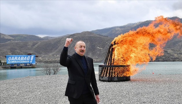 Aliyev Karabağ'da Nevruz ateşini yaktı