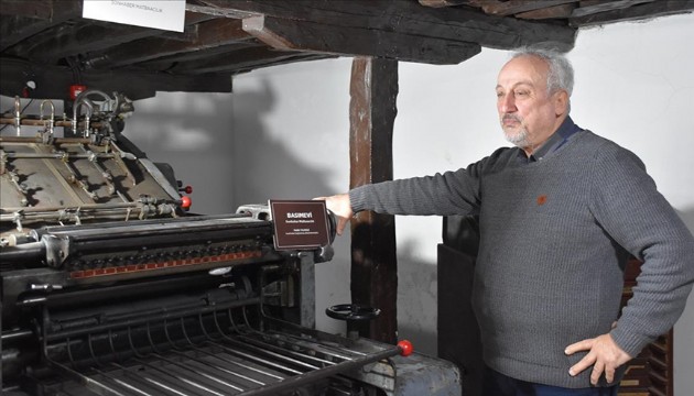 Dedesinden kalan matbaa malzemelerini basın müzesine bağışladı