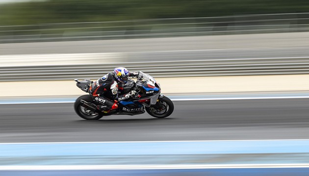 Toprak ikinci yarışı da kazandı