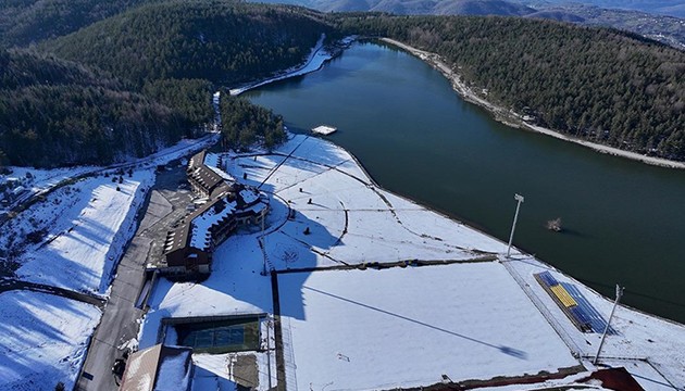 Topuk Yaylası beyaza büründü