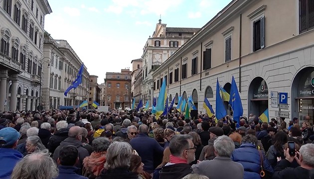 İtalya'da Trump protestosu