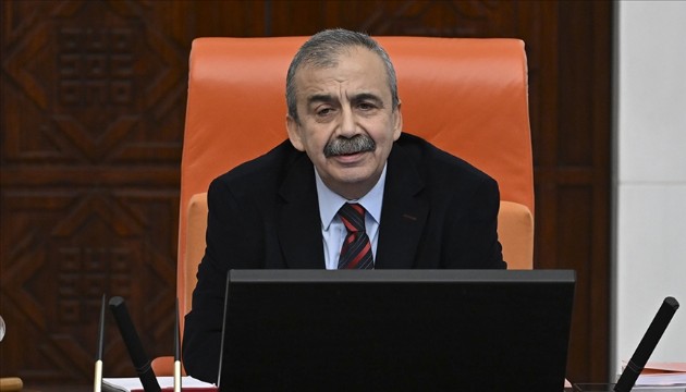 Milletvekili sayısı 592'ye düştü