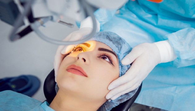 Türk göz doktoru dünya tıp tarihine geçti