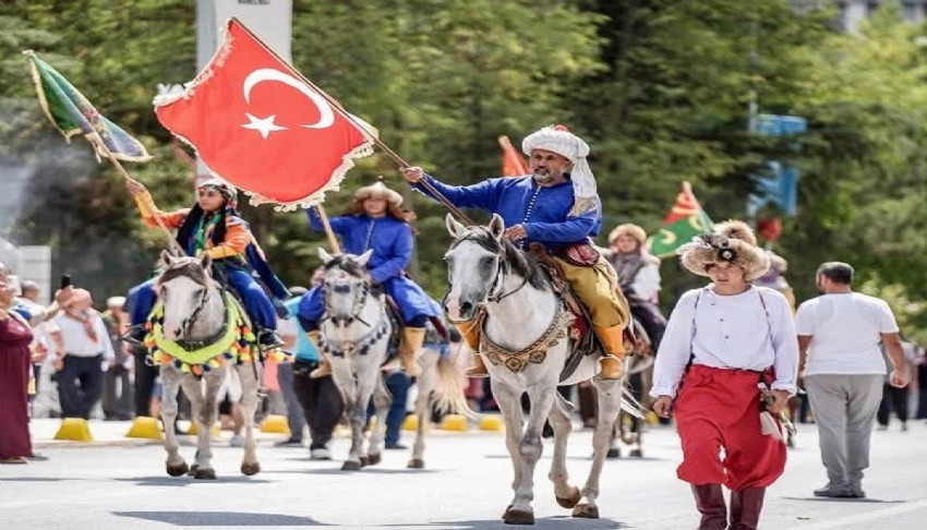 Türkiye'nin dört bir yanından gelen Yörükler Söğüt'te buluştu
