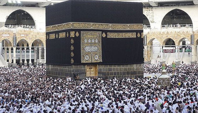 Umre mağdurları yurda dönüyor