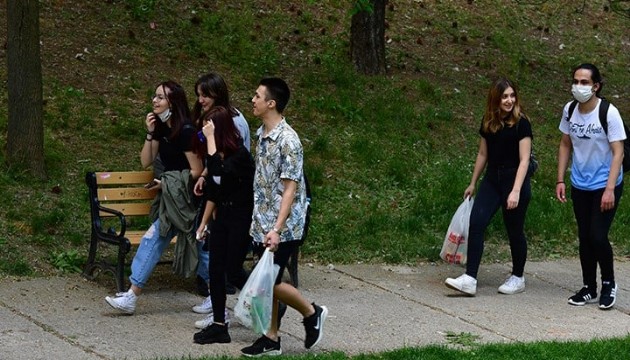 Çarpıcı araştırma: Z kuşağı daha hızlı yaşlanıyor!