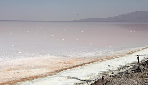 Urumiye Gölü tamamen kurudu