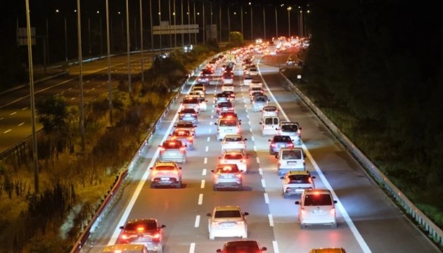 Tatilciler dönüş yolunda