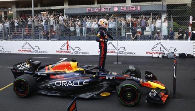 Monako'da kazanan Max Verstappen