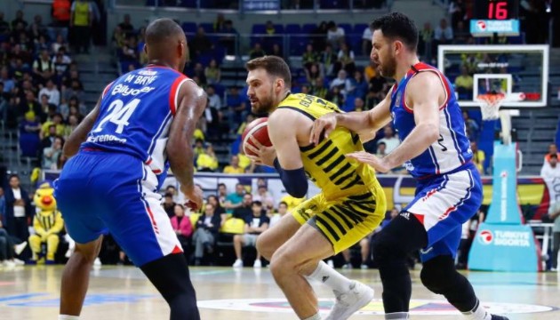 Anadolu Efes seriyi eşitledi!