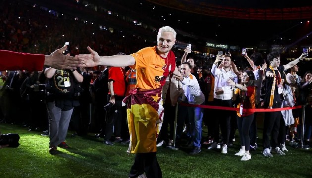 Galatasaray'da şampiyonluk Victor Nelsson'a iyi geldi