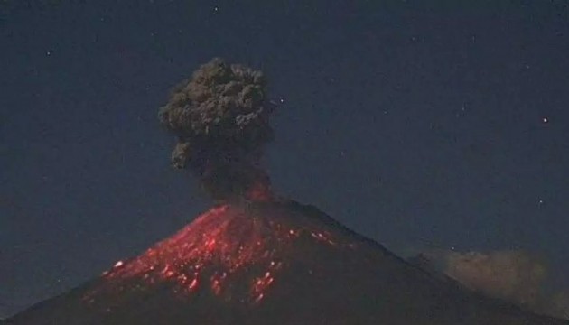 Popocatepetl Yanardağı’nda son 24 saatte 5 patlama