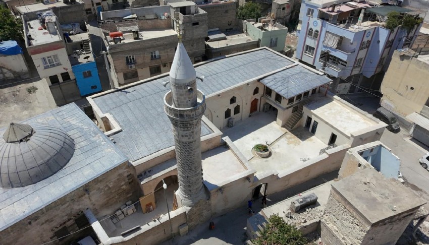 Asırlık camiler Mevlid Kandili'nde kapılarını açıyor
