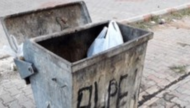 Doğum yaptı bebeği çöpe attı!