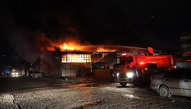 Sanayi sitesinde yangın