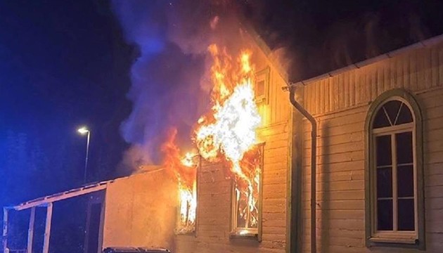 Cami yangınında kundaklama şüphesi