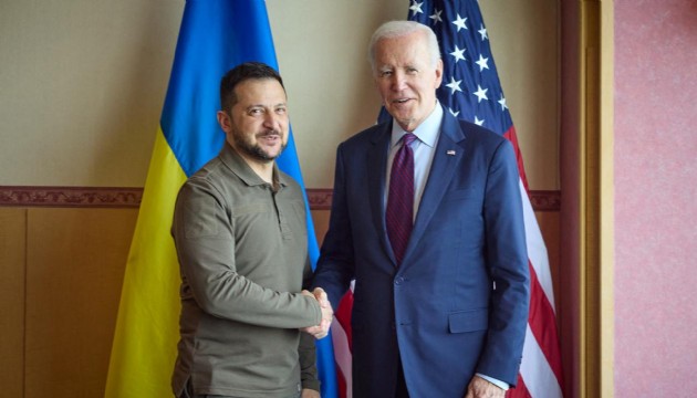 Zelenskiy ile Biden bir araya geldi