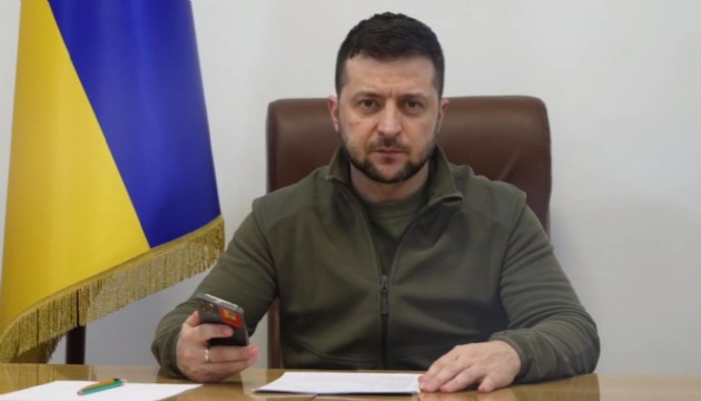 Zelenskiy: Topraklarımızı kaybetmeden kalıcı barış sağlanmalı
